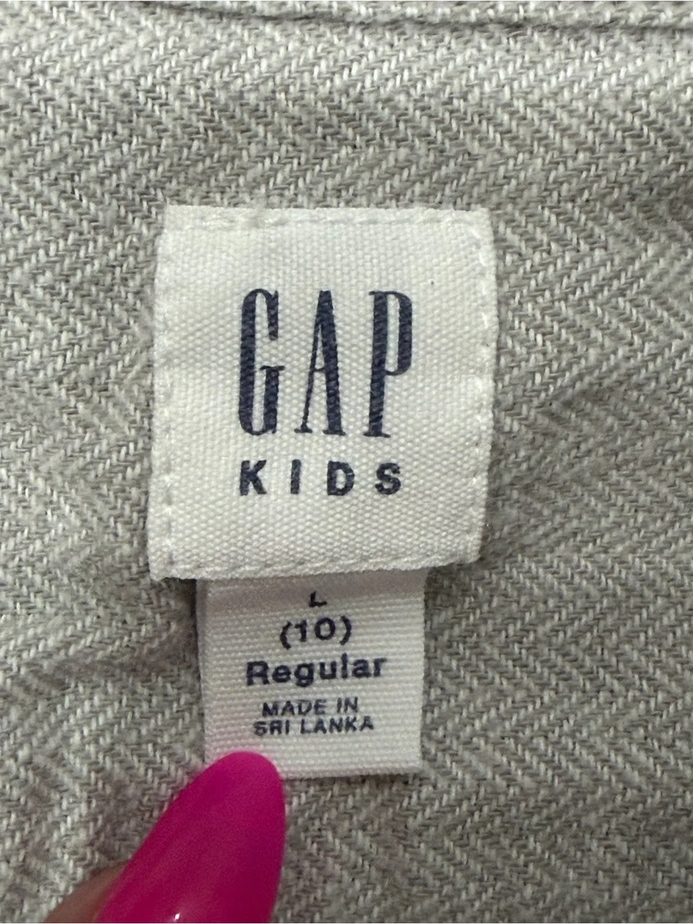 GAP Boy’s Casual Button-Down Twill Shirt in Light Gray, Size L